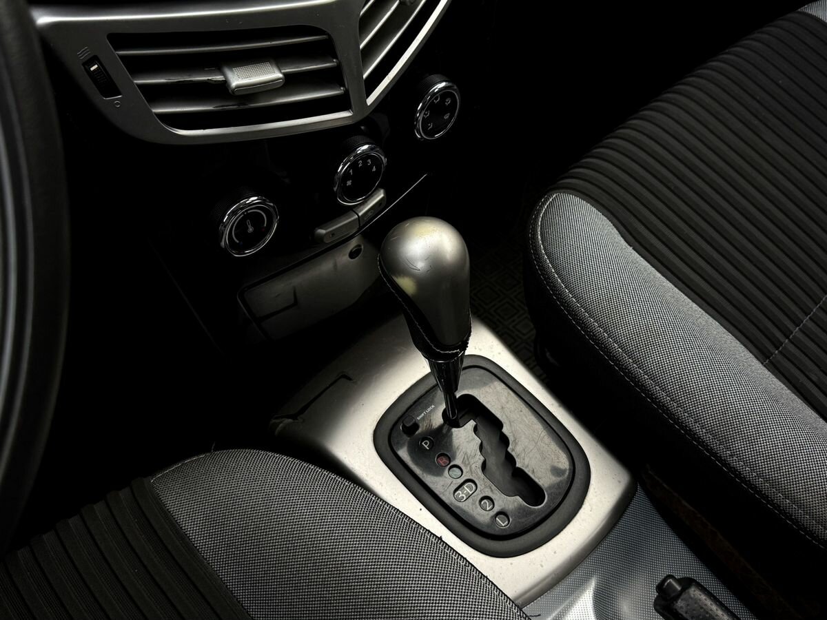 FAW Oley с пробегом — 2014 год. Фото: #12