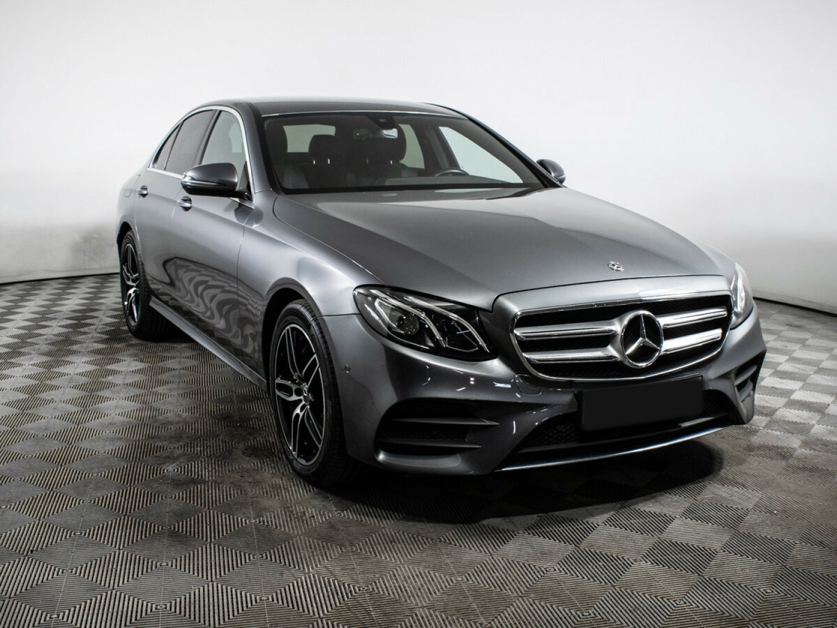 Mercedes-Benz E-Класс с пробегом — 2018 год. Фото: #2