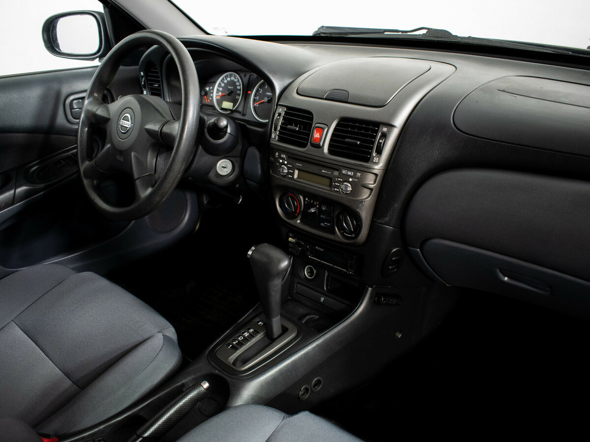 Nissan Almera с пробегом — 2005 год. Фото: #7