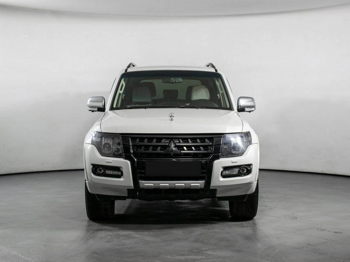 Mitsubishi Pajero с пробегом — 2020 год. Фото: #1