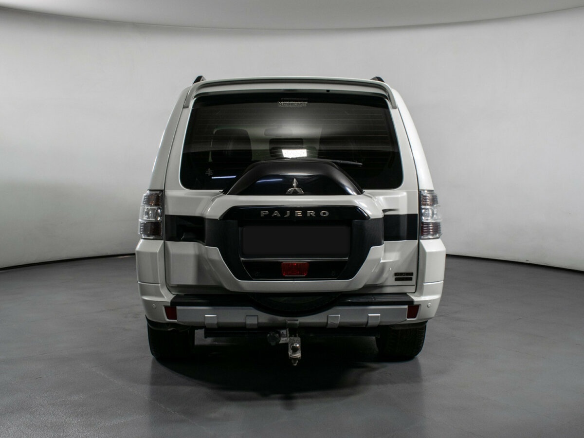 Mitsubishi Pajero с пробегом — 2020 год. Фото: #5