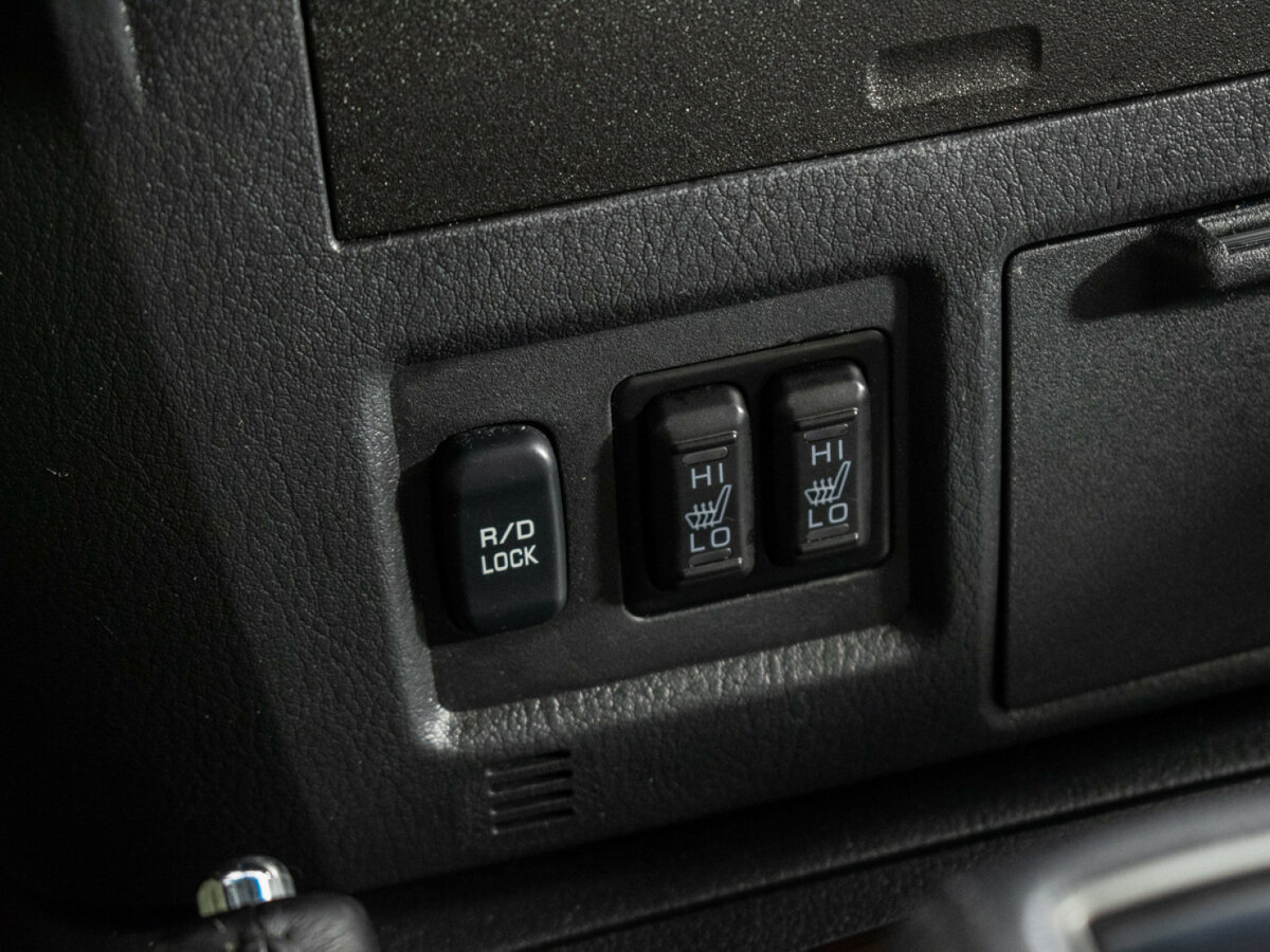 Mitsubishi Pajero с пробегом — 2020 год. Фото: #14