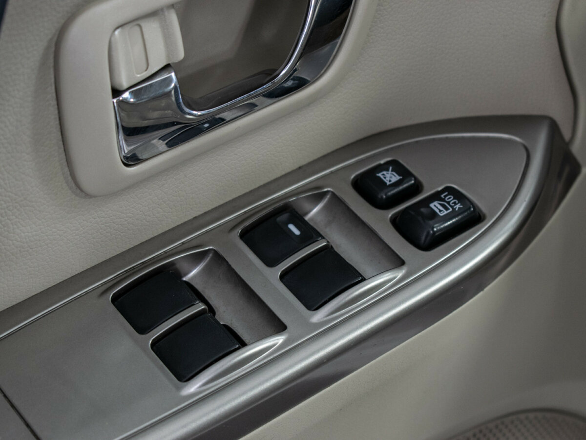 Mitsubishi Pajero с пробегом — 2020 год. Фото: #17