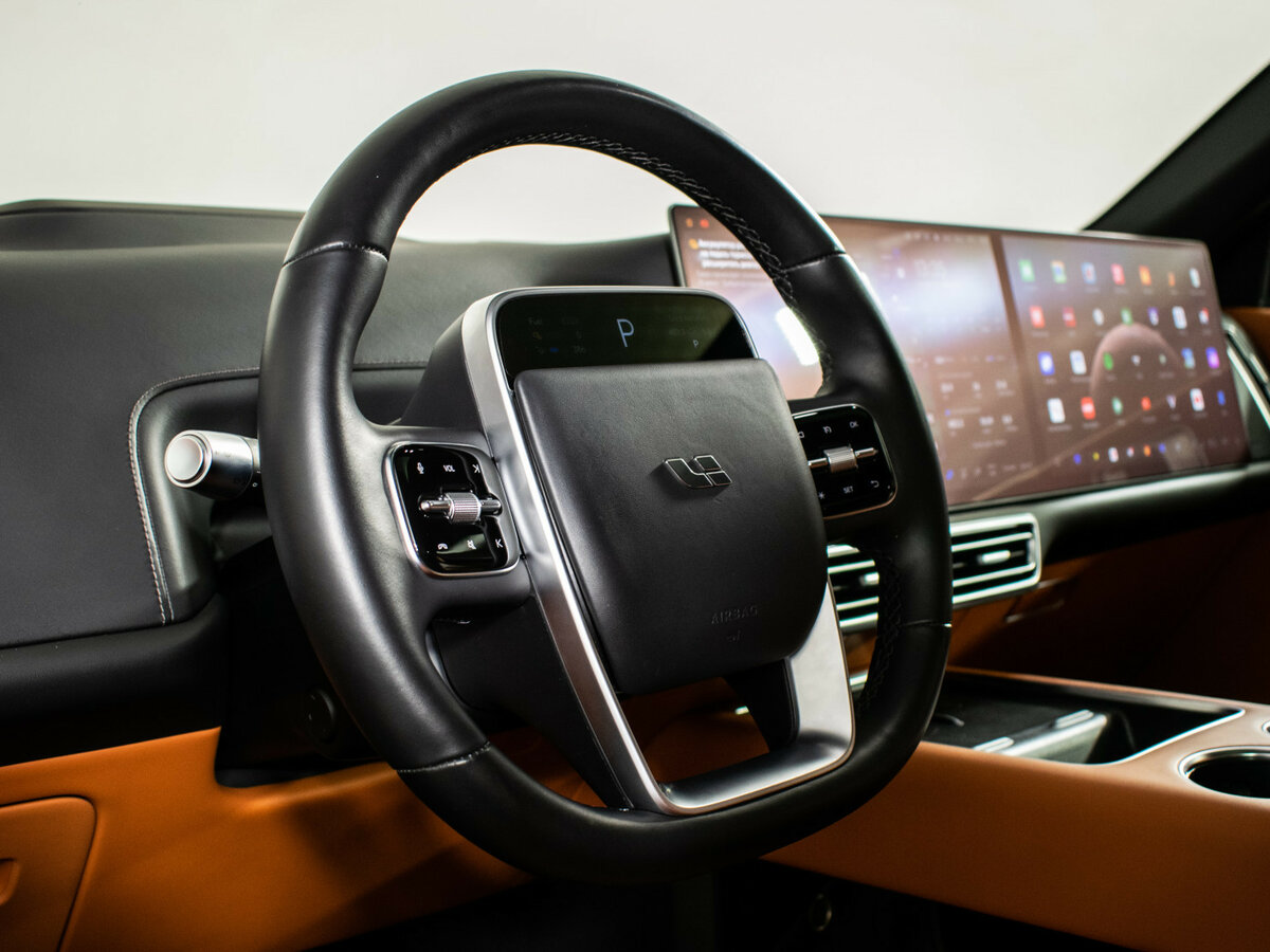 Li Auto (Lixiang) L9 с пробегом — 2023 год. Фото: #17