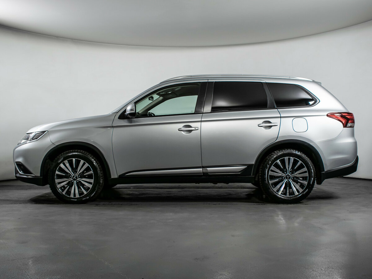 Mitsubishi Outlander с пробегом — 2018 год. Фото: #7