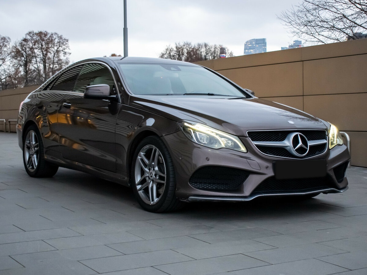 Mercedes-Benz E-Класс с пробегом — 2014 год. Фото: #2