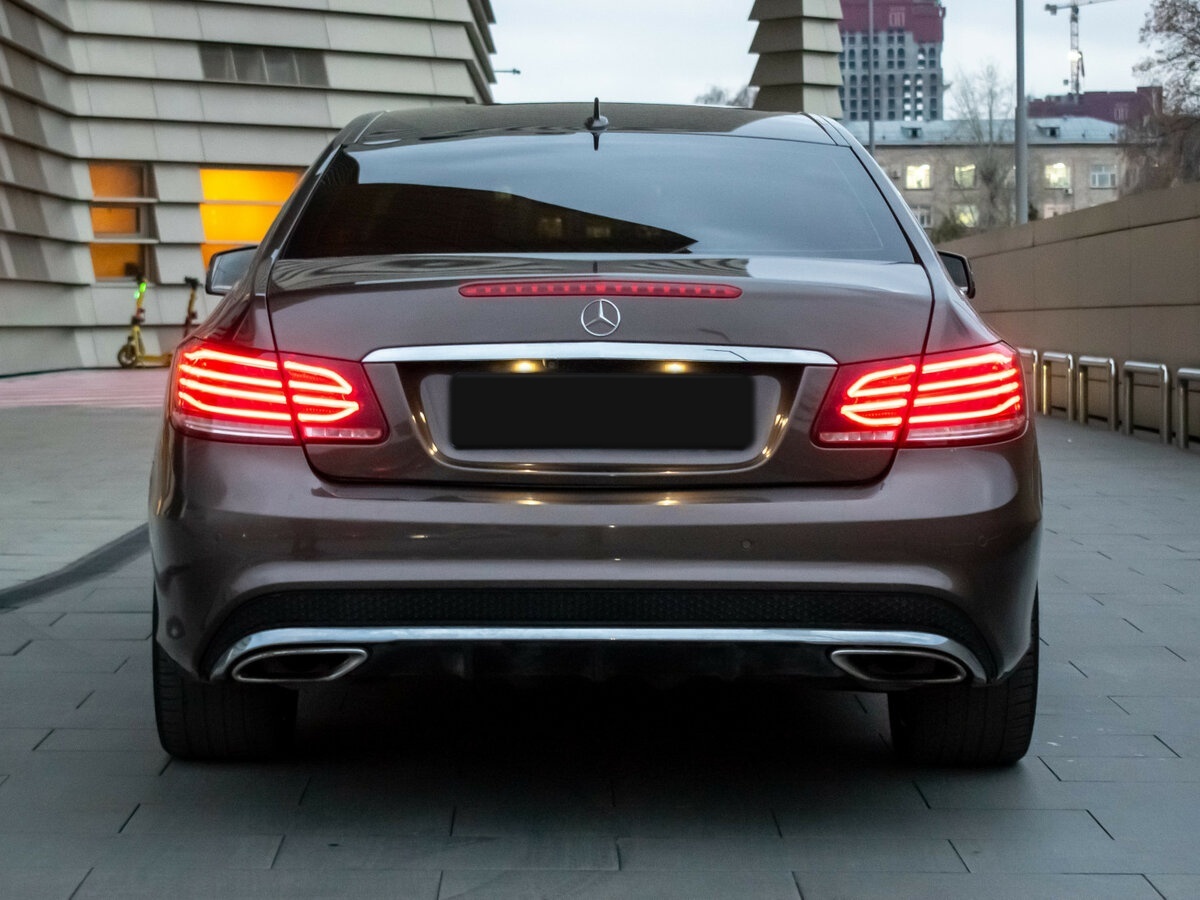 Mercedes-Benz E-Класс с пробегом — 2014 год. Фото: #5