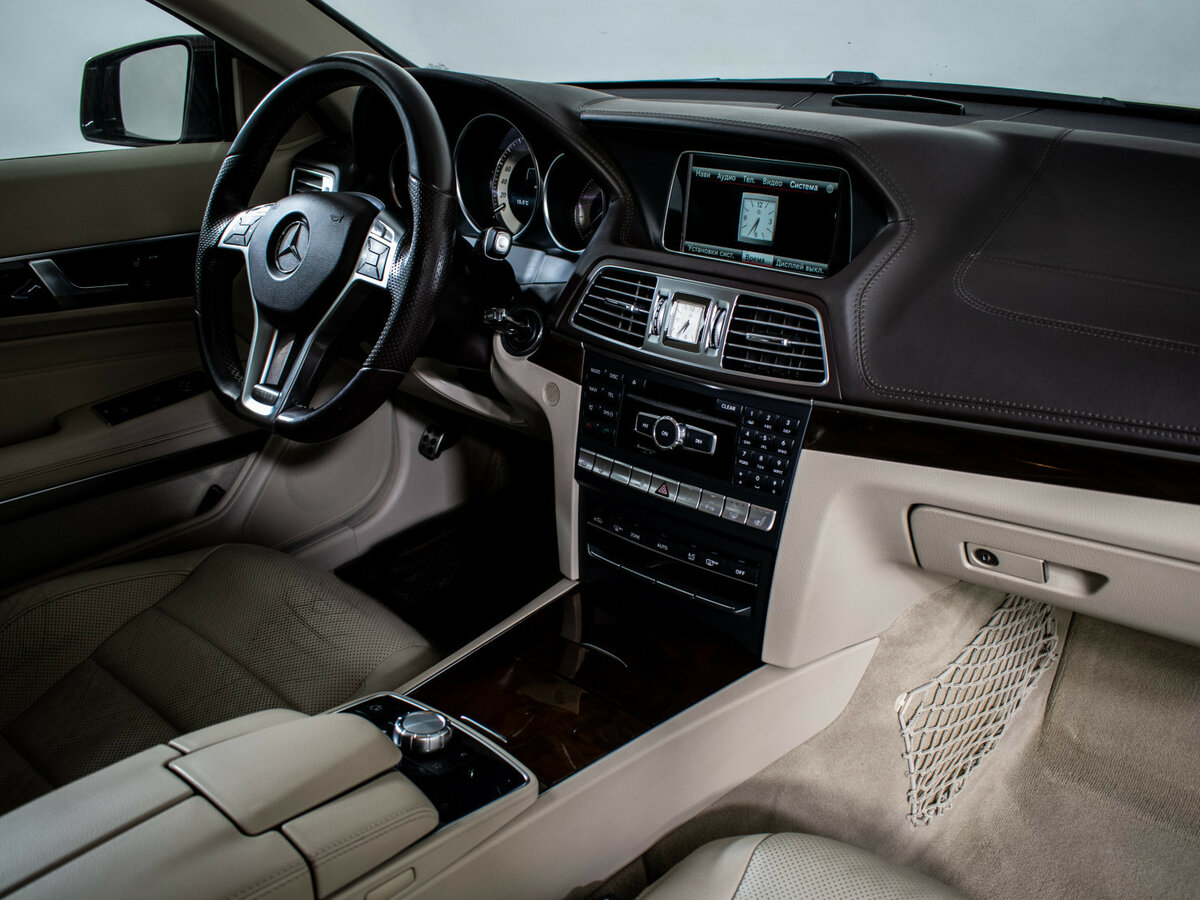 Mercedes-Benz E-Класс с пробегом — 2014 год. Фото: #9