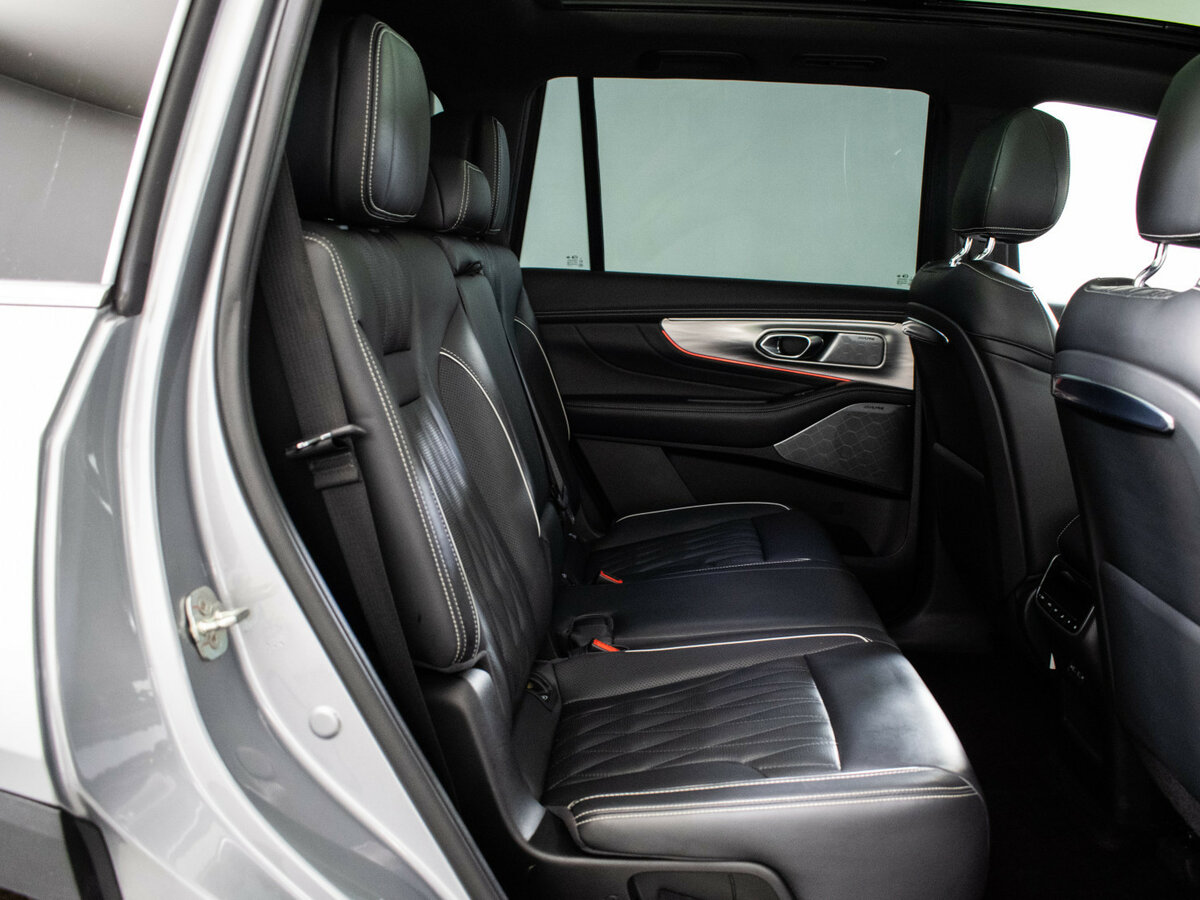 GAC GS8 с пробегом — 2023 год. Фото: #9