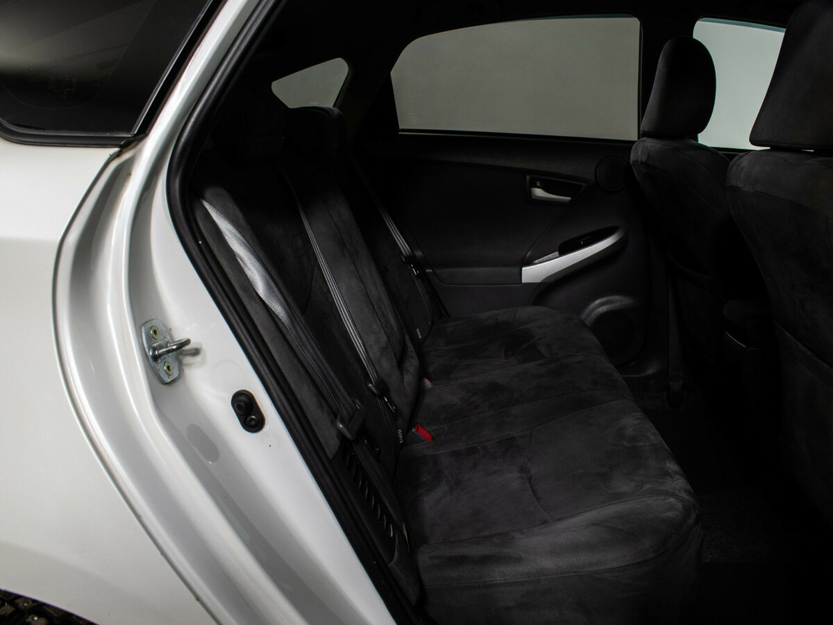 Toyota Prius с пробегом — 2009 год. Фото: #8