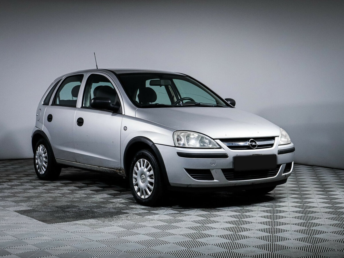 Opel Corsa с пробегом — 2004 год. Фото: #2