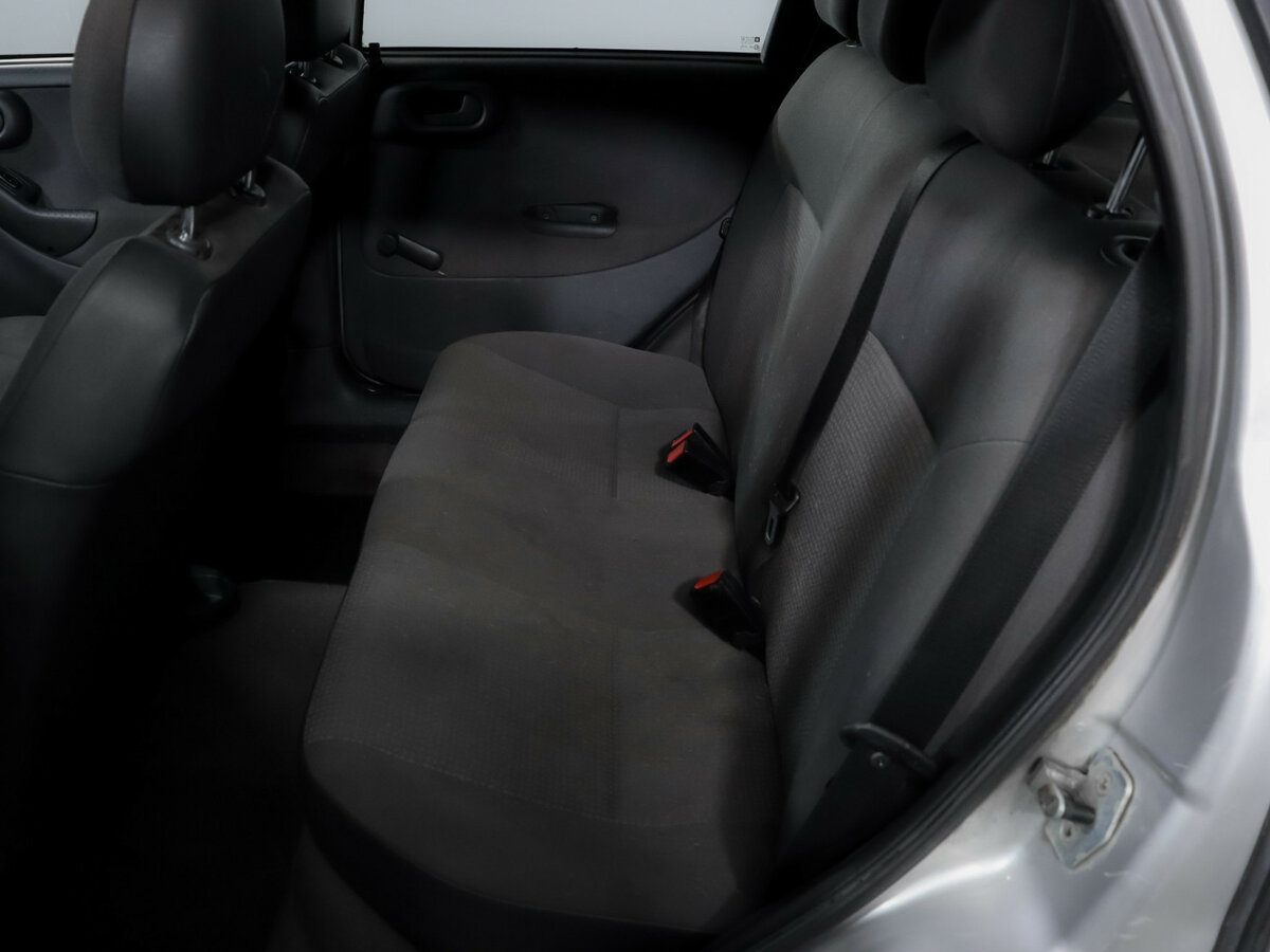 Opel Corsa с пробегом — 2004 год. Фото: #7