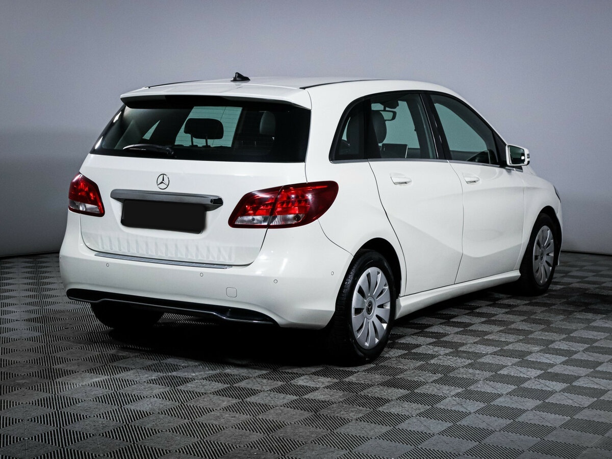 Mercedes-Benz B-Класс с пробегом — 2018 год. Фото: #3