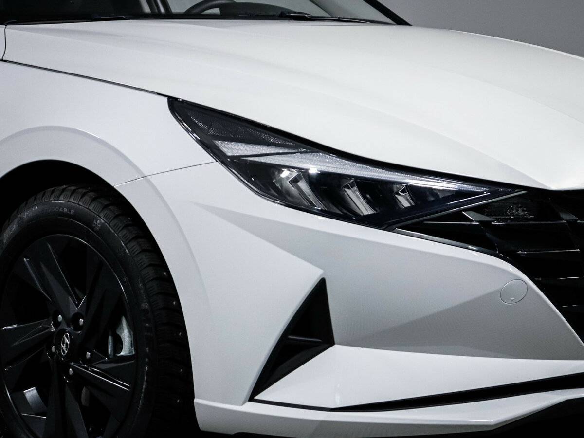 Hyundai Elantra с пробегом — 2023 год. Фото: #15