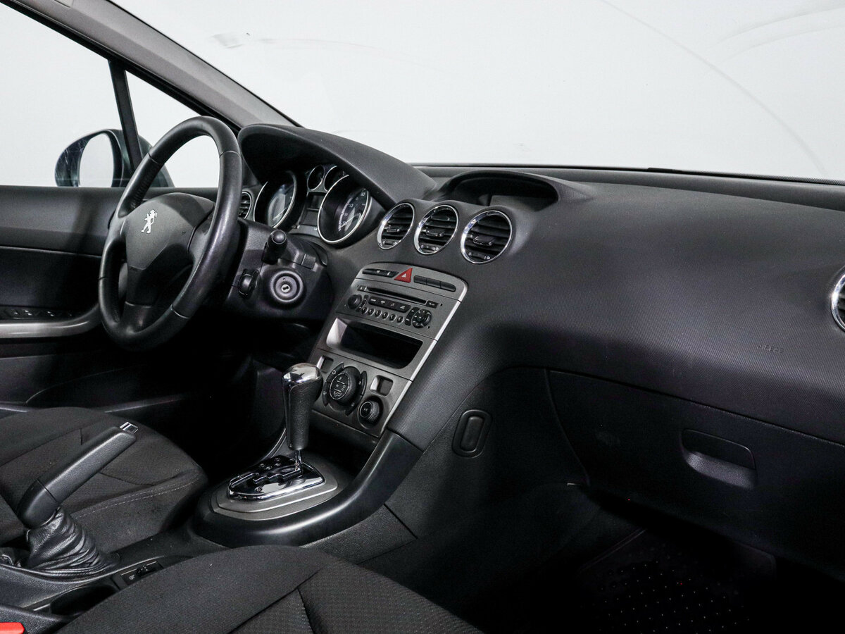 Peugeot 408 с пробегом — 2012 год. Фото: #7