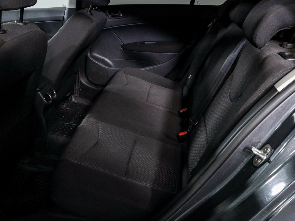 Peugeot 408 с пробегом — 2012 год. Фото: #8