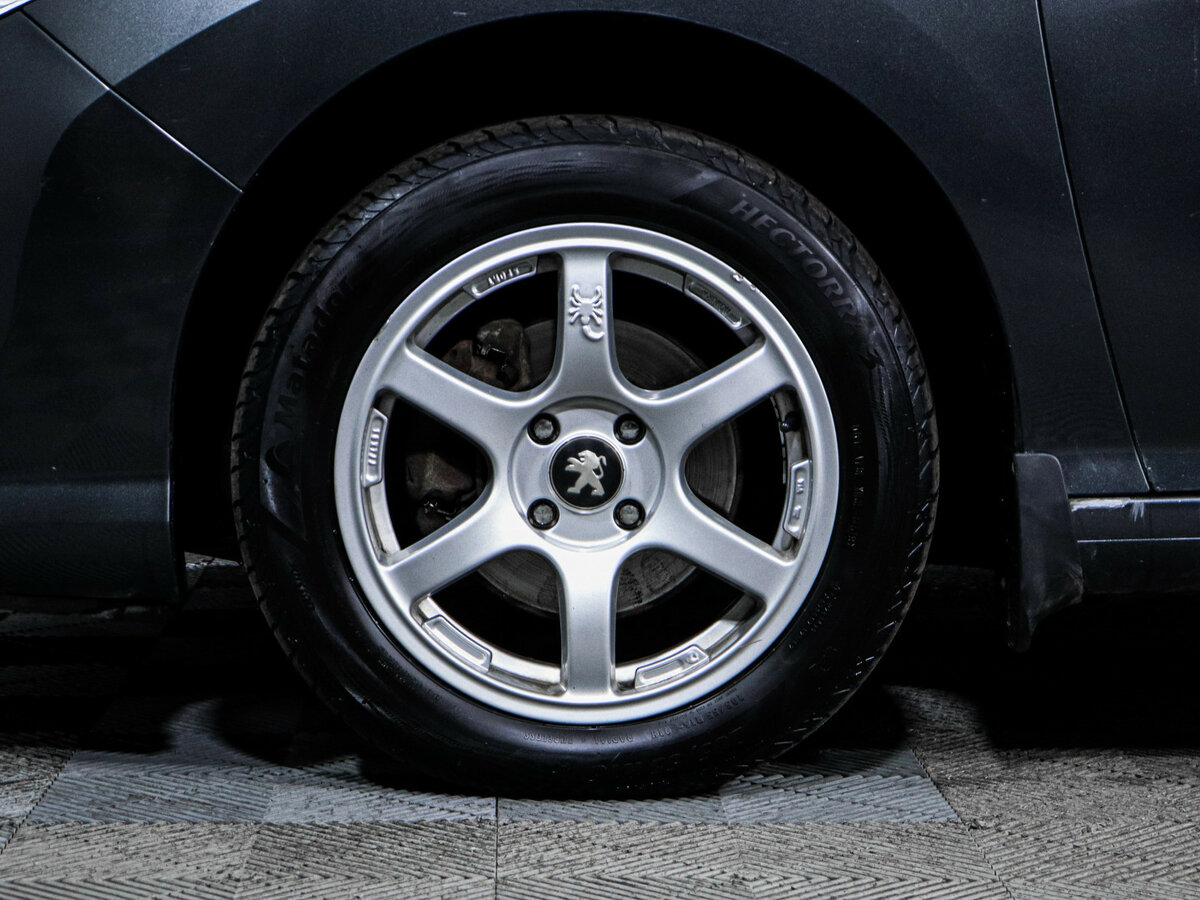 Peugeot 408 с пробегом — 2012 год. Фото: #13