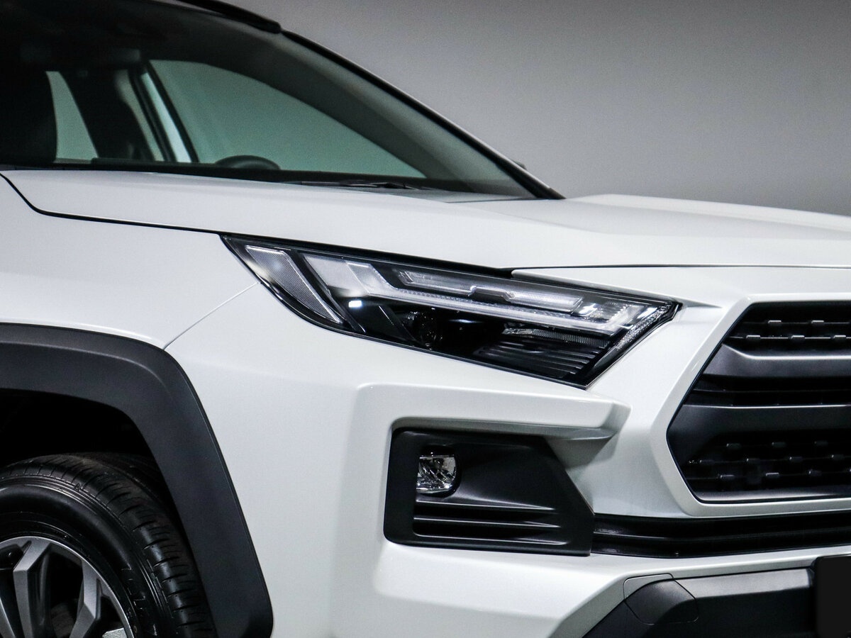 Toyota RAV4 с пробегом — 2025 год. Фото: #16
