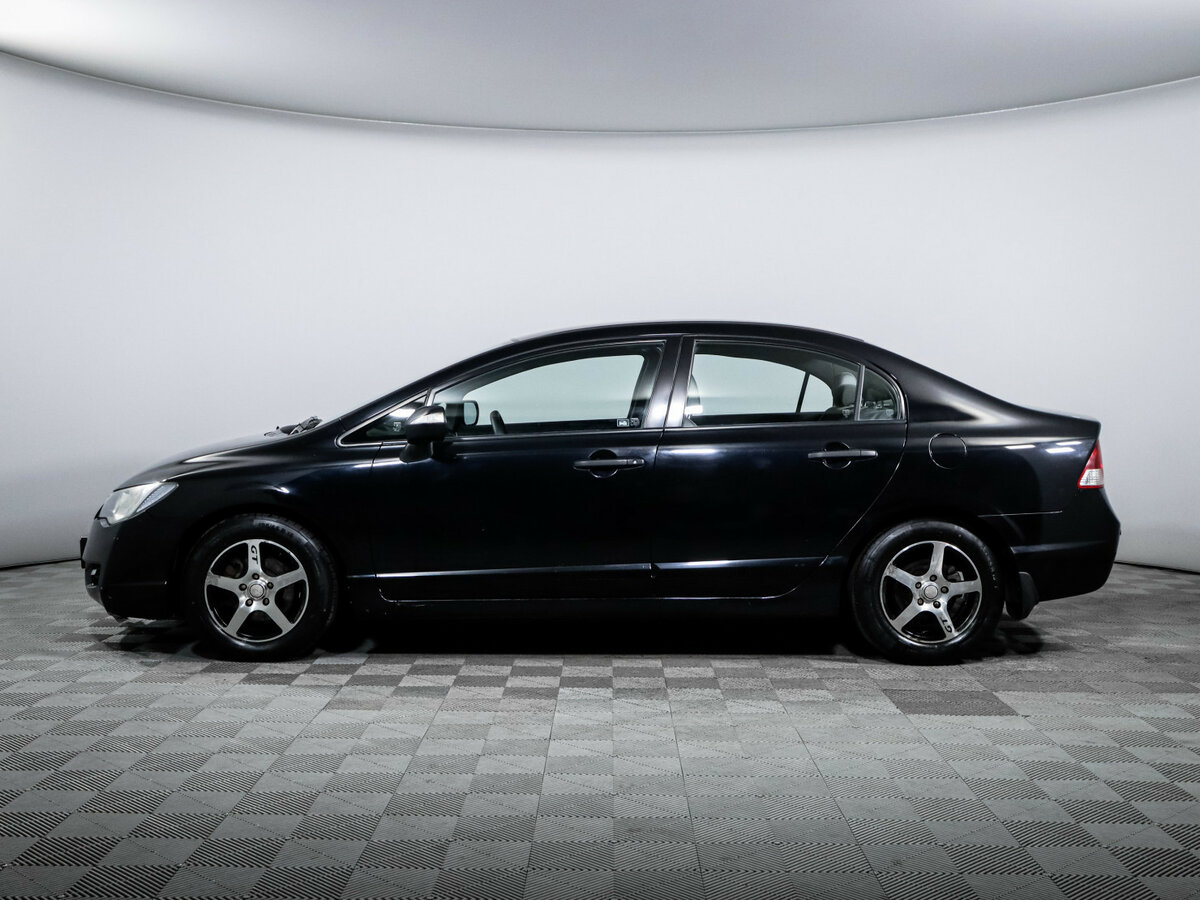 Honda Civic с пробегом — 2007 год. Фото: #7