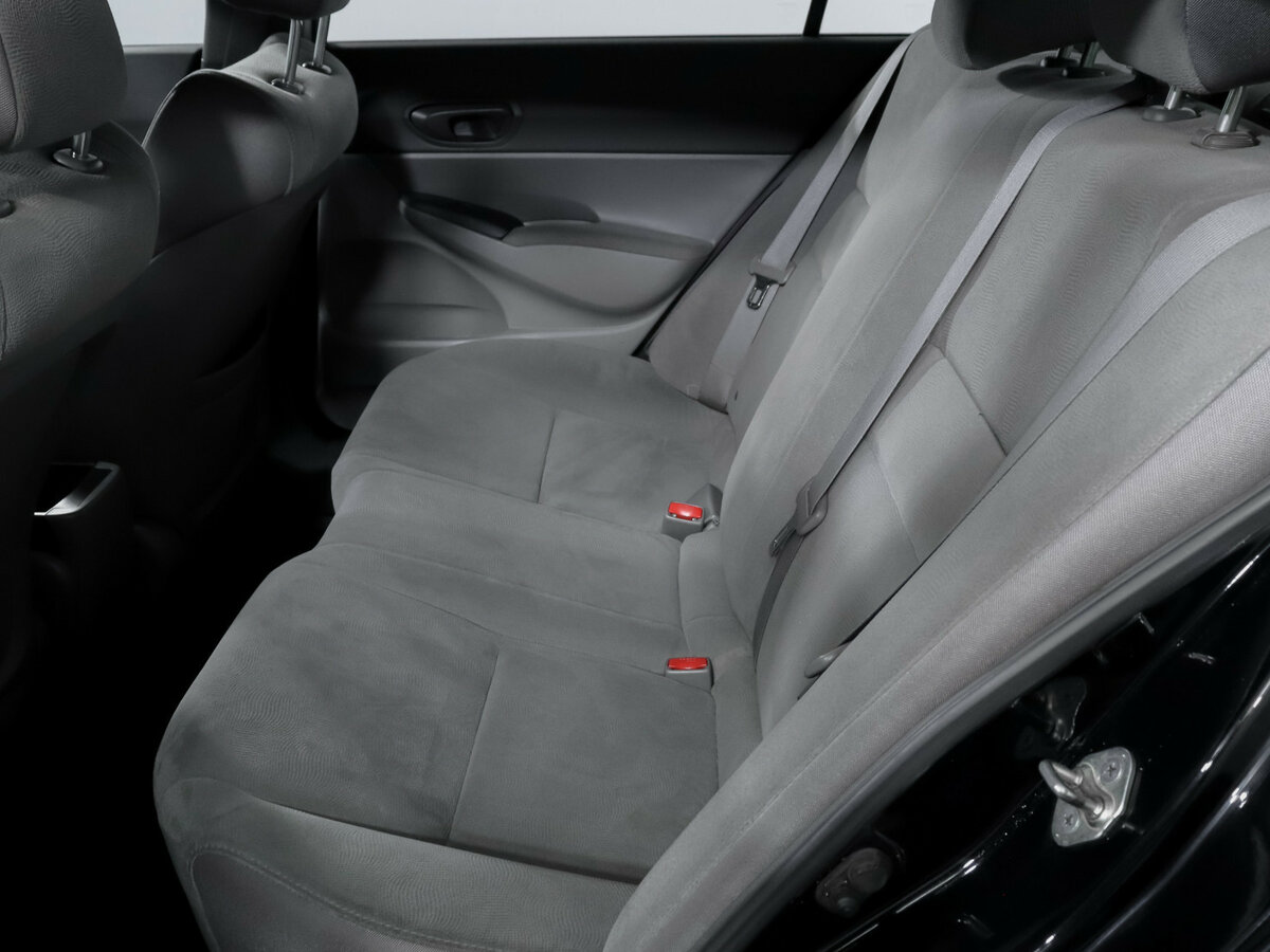 Honda Civic с пробегом — 2007 год. Фото: #9