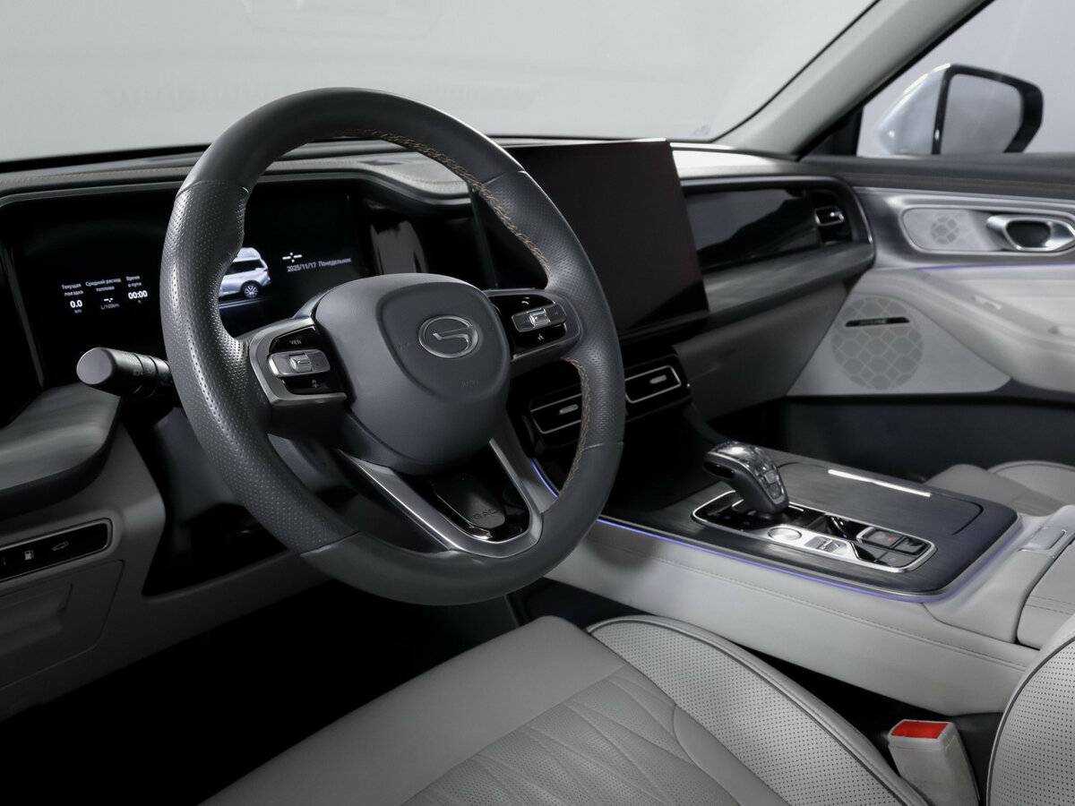 GAC GS8 с пробегом — 2023 год. Фото: #11