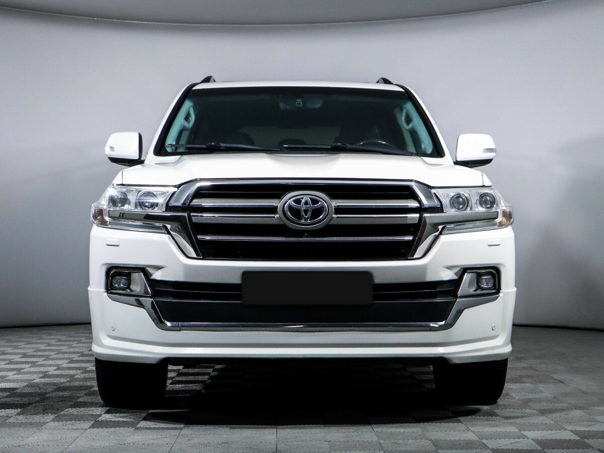 Toyota Land Cruiser с пробегом — 2015 год. Фото: #1