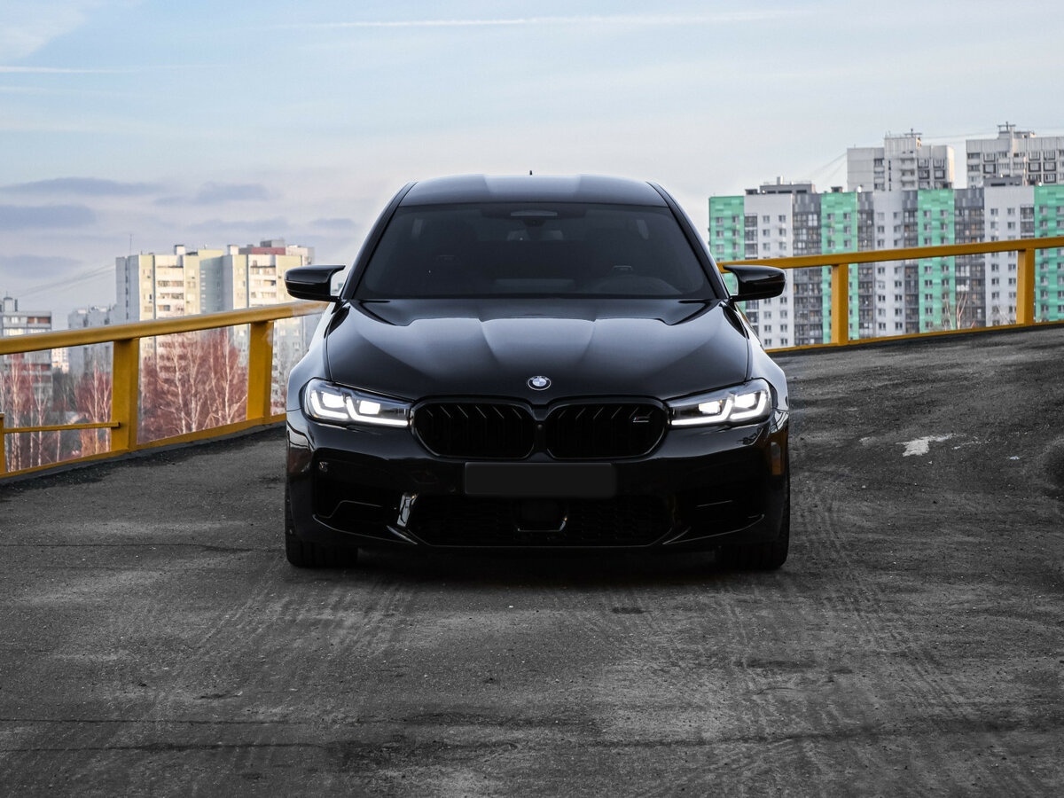 BMW M5 с пробегом — 2021 год. Фото: #1