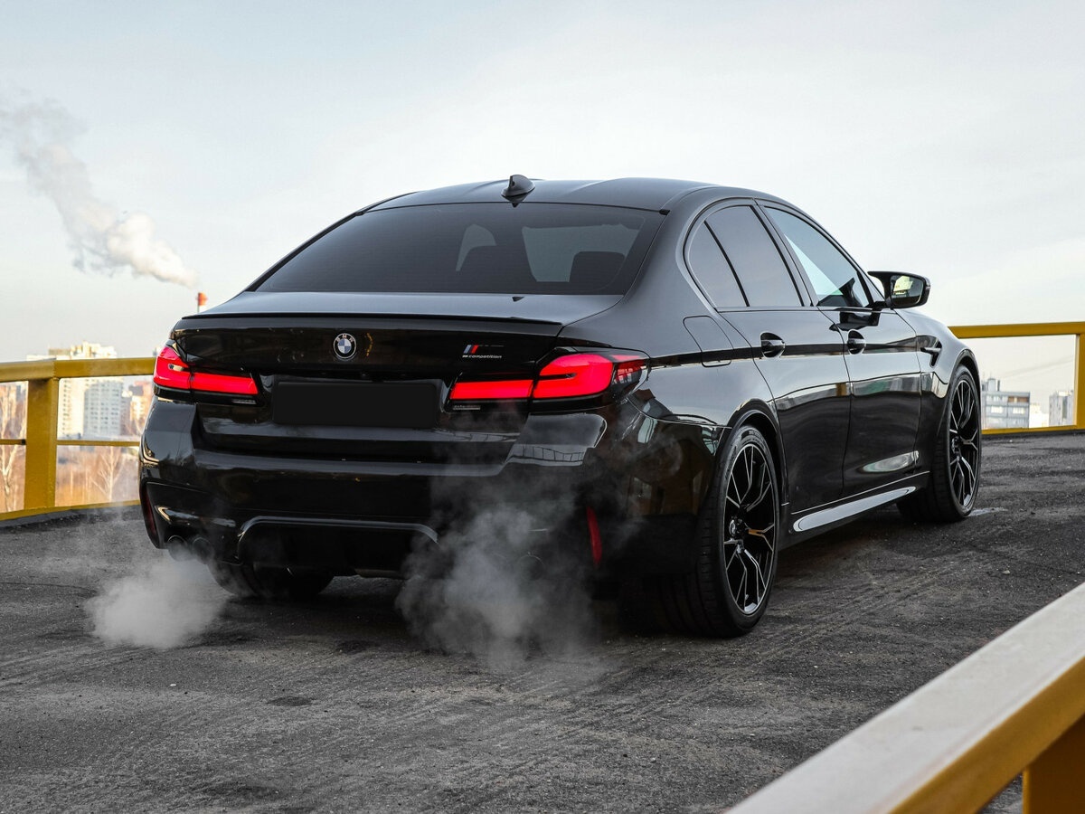 BMW M5 с пробегом — 2021 год. Фото: #2