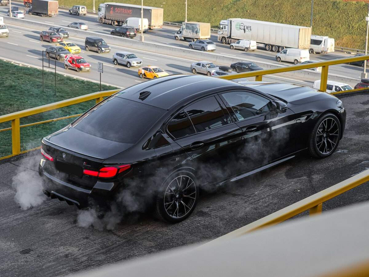 BMW M5 с пробегом — 2021 год. Фото: #4