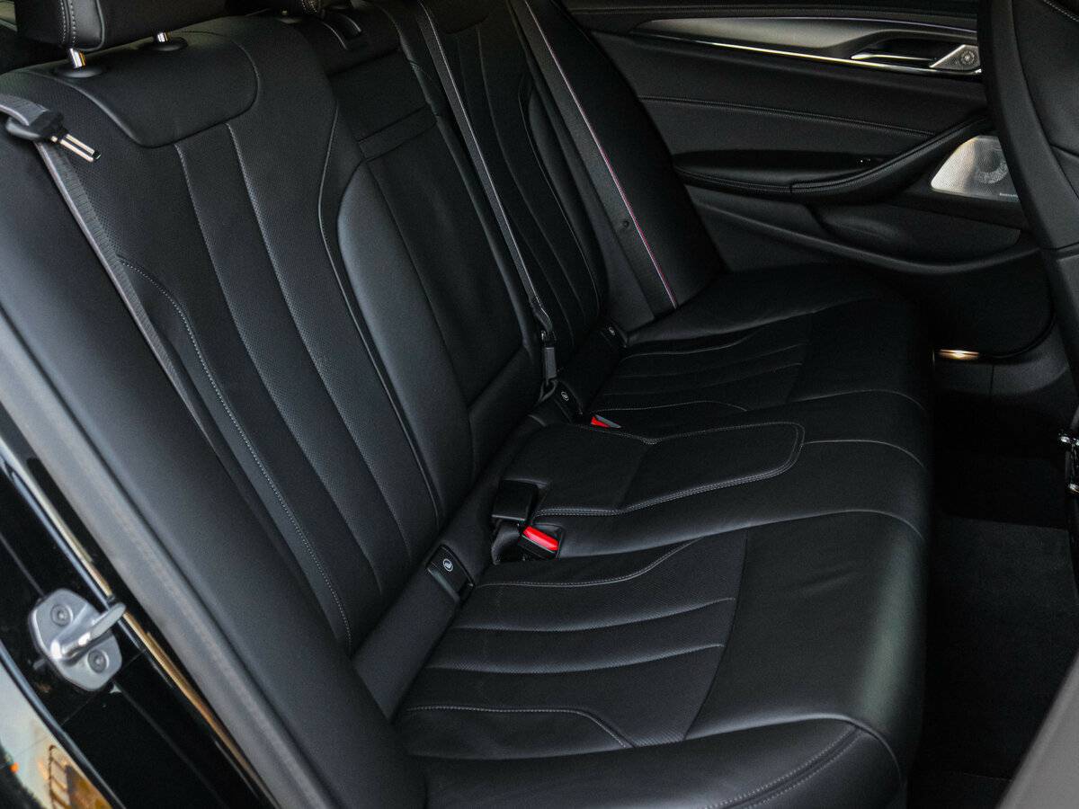 BMW M5 с пробегом — 2021 год. Фото: #7