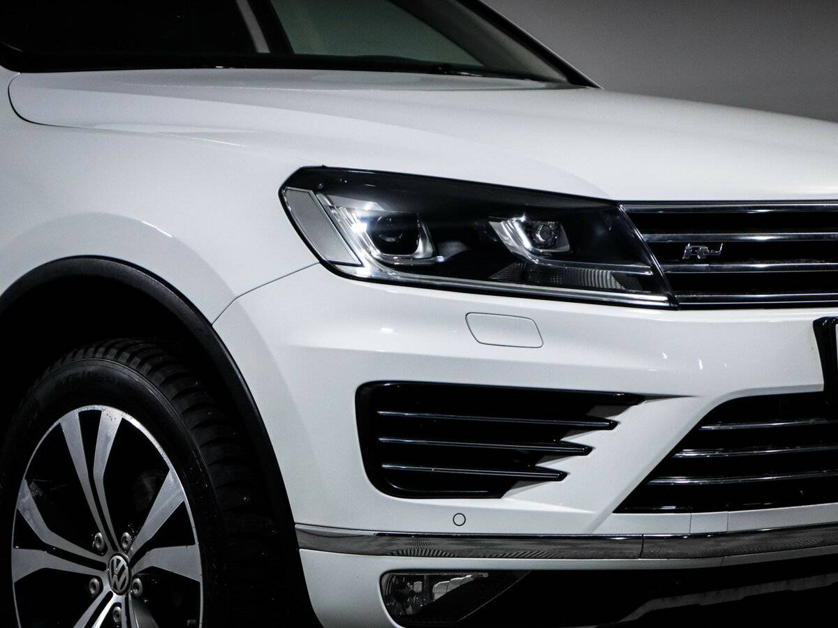 Volkswagen Touareg с пробегом — 2016 год. Фото: #14
