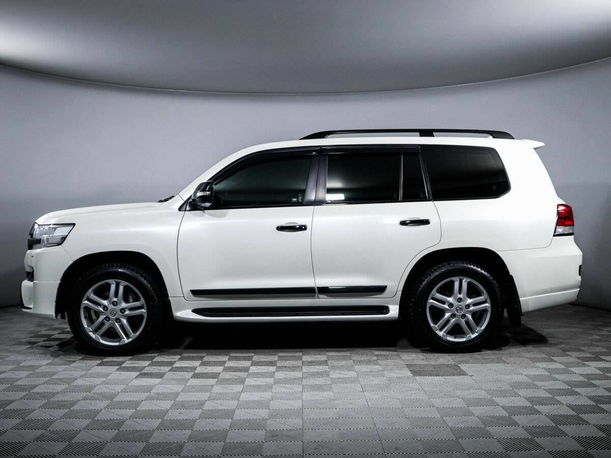 Toyota Land Cruiser с пробегом — 2018 год. Фото: #7