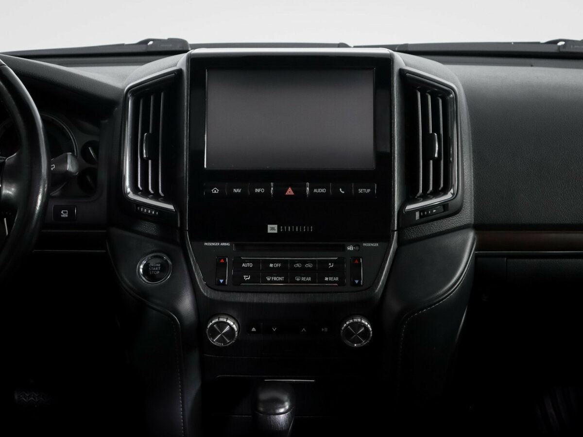 Toyota Land Cruiser с пробегом — 2018 год. Фото: #12