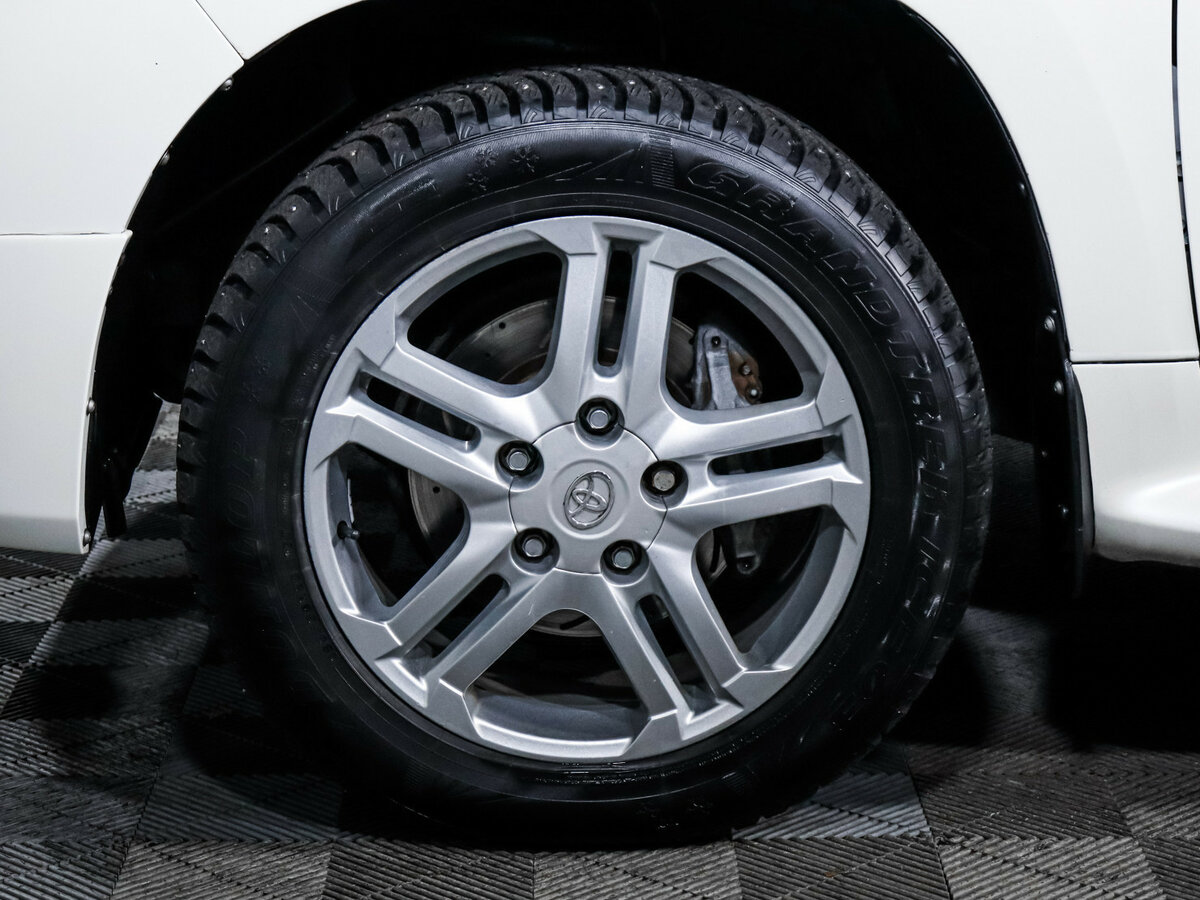 Toyota Land Cruiser с пробегом — 2018 год. Фото: #14