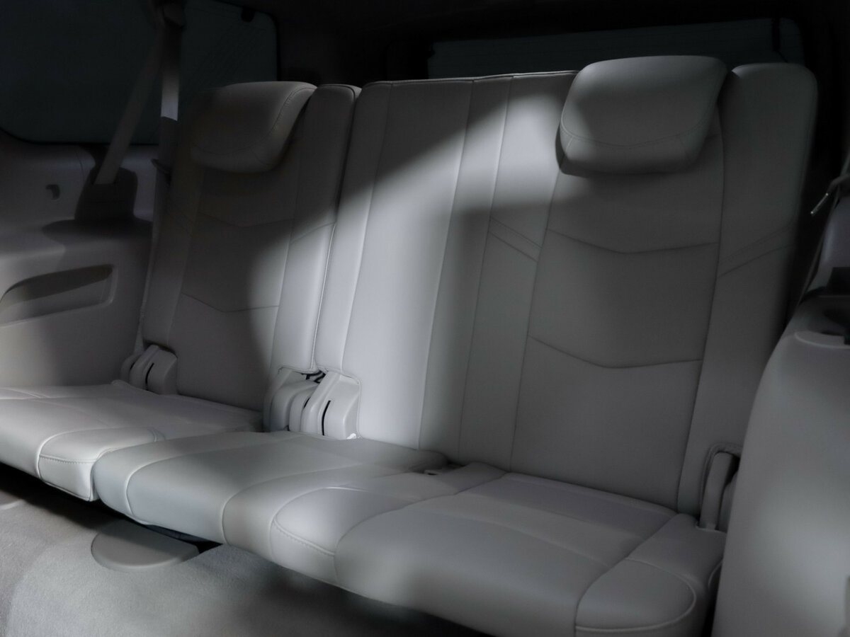 Cadillac Escalade с пробегом — 2019 год. Фото: #17