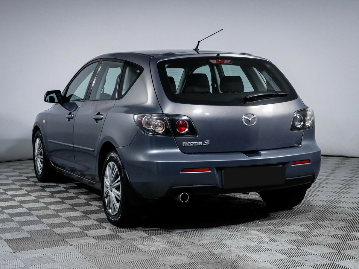 Mazda 3 с пробегом — 2007 год. Фото: #4
