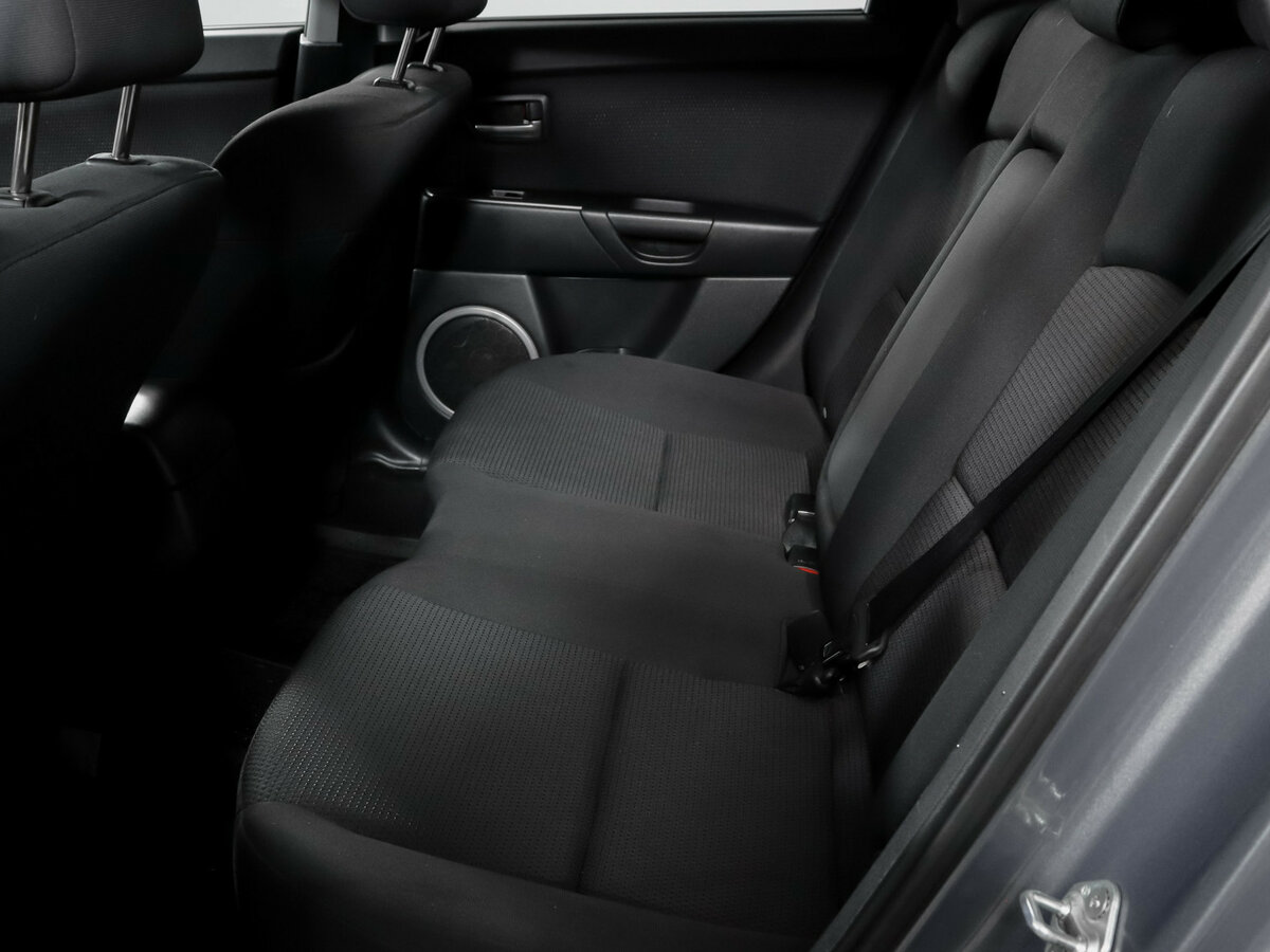 Mazda 3 с пробегом — 2007 год. Фото: #6