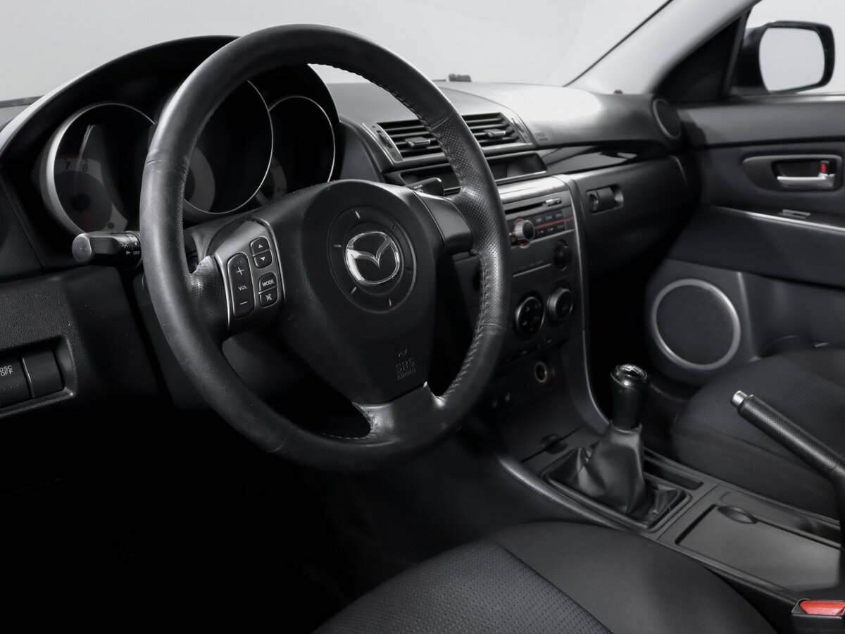 Mazda 3 с пробегом — 2007 год. Фото: #8
