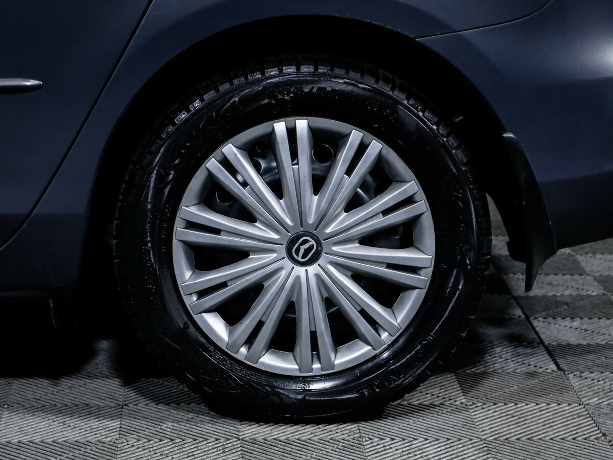 Mazda 3 с пробегом — 2007 год. Фото: #9