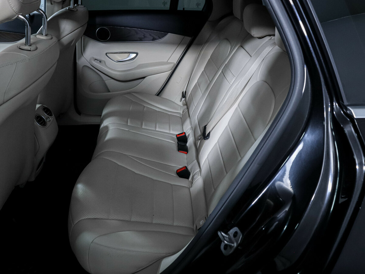 Mercedes-Benz GLC с пробегом — 2021 год. Фото: #7