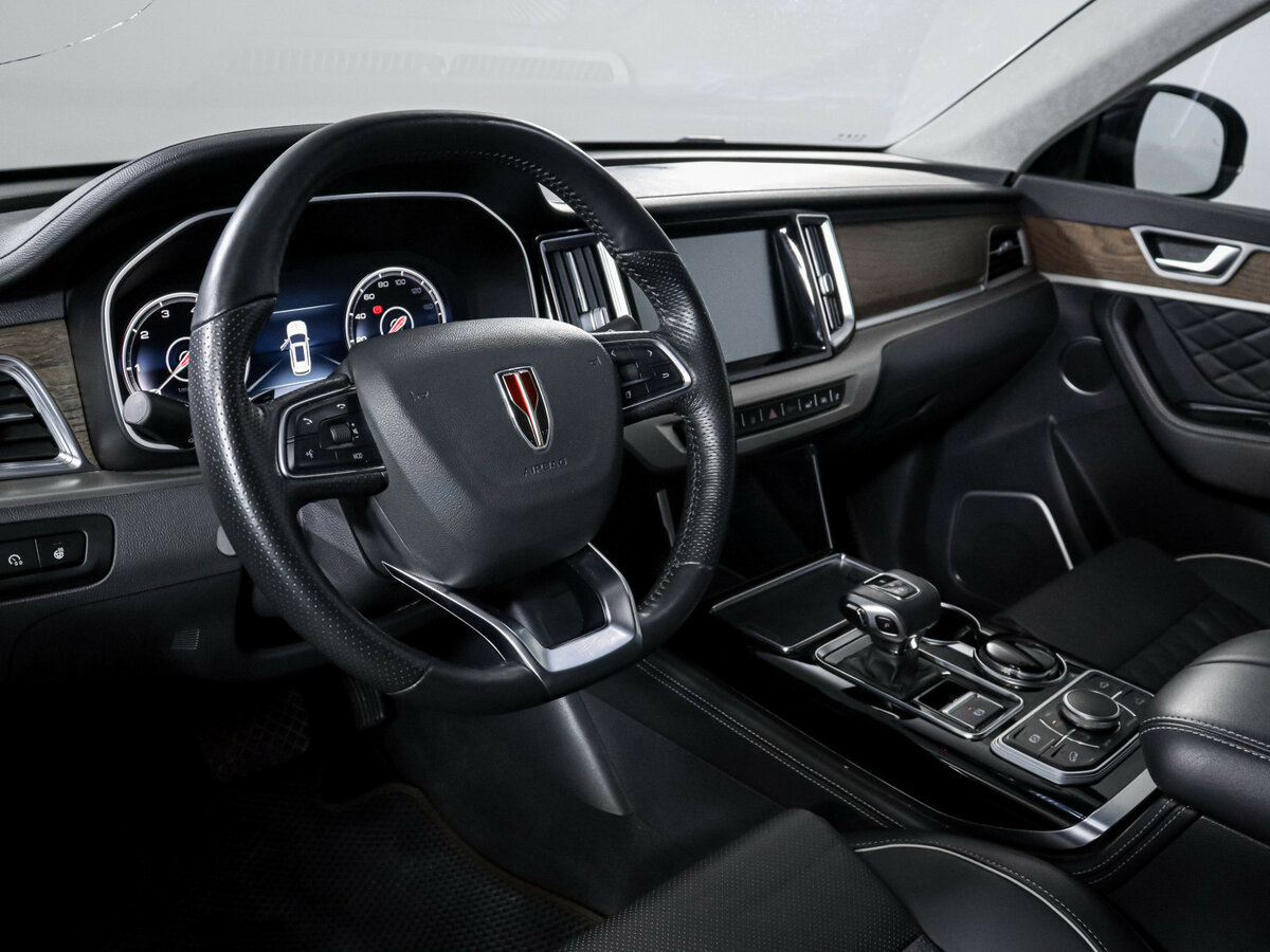 Hongqi HS7 с пробегом — 2023 год. Фото: #13