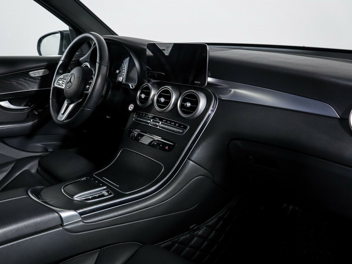 Mercedes-Benz GLC с пробегом — 2021 год. Фото: #6