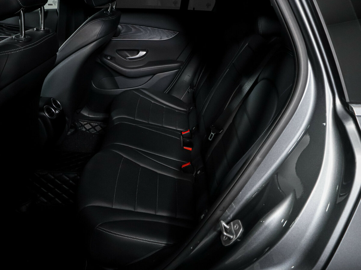 Mercedes-Benz GLC с пробегом — 2021 год. Фото: #7