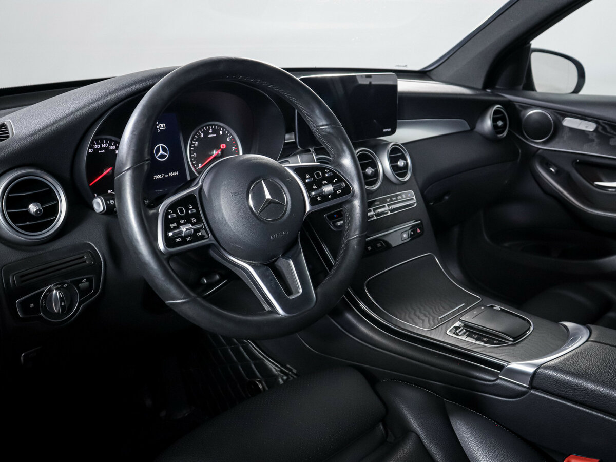 Mercedes-Benz GLC с пробегом — 2021 год. Фото: #11