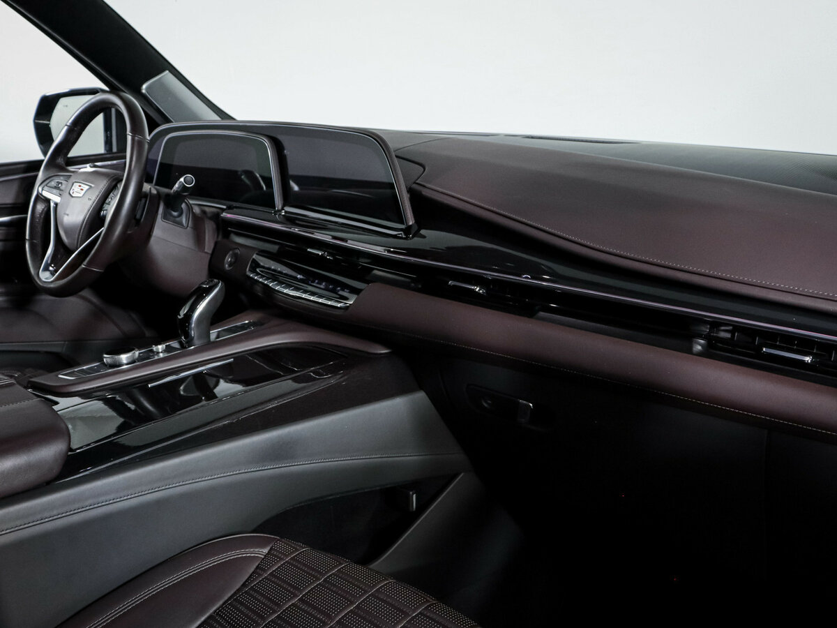 Cadillac Escalade с пробегом — 2022 год. Фото: #6