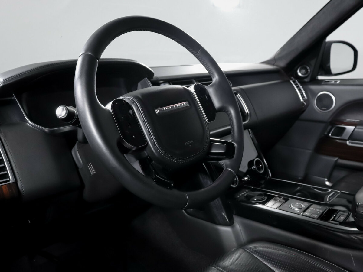 Land Rover Range Rover с пробегом — 2015 год. Фото: #13