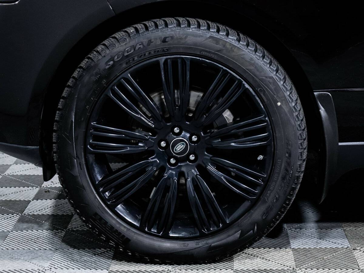 Land Rover Range Rover с пробегом — 2015 год. Фото: #14