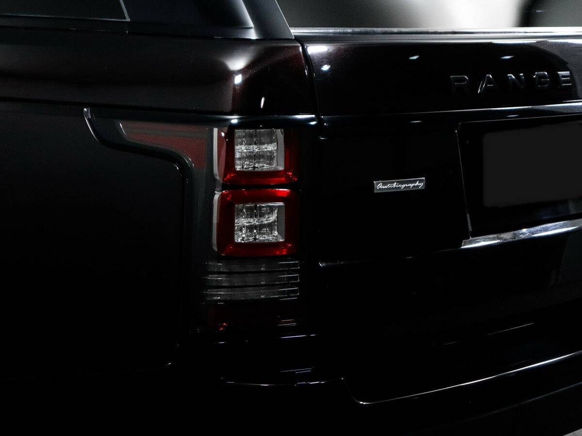 Land Rover Range Rover с пробегом — 2015 год. Фото: #16
