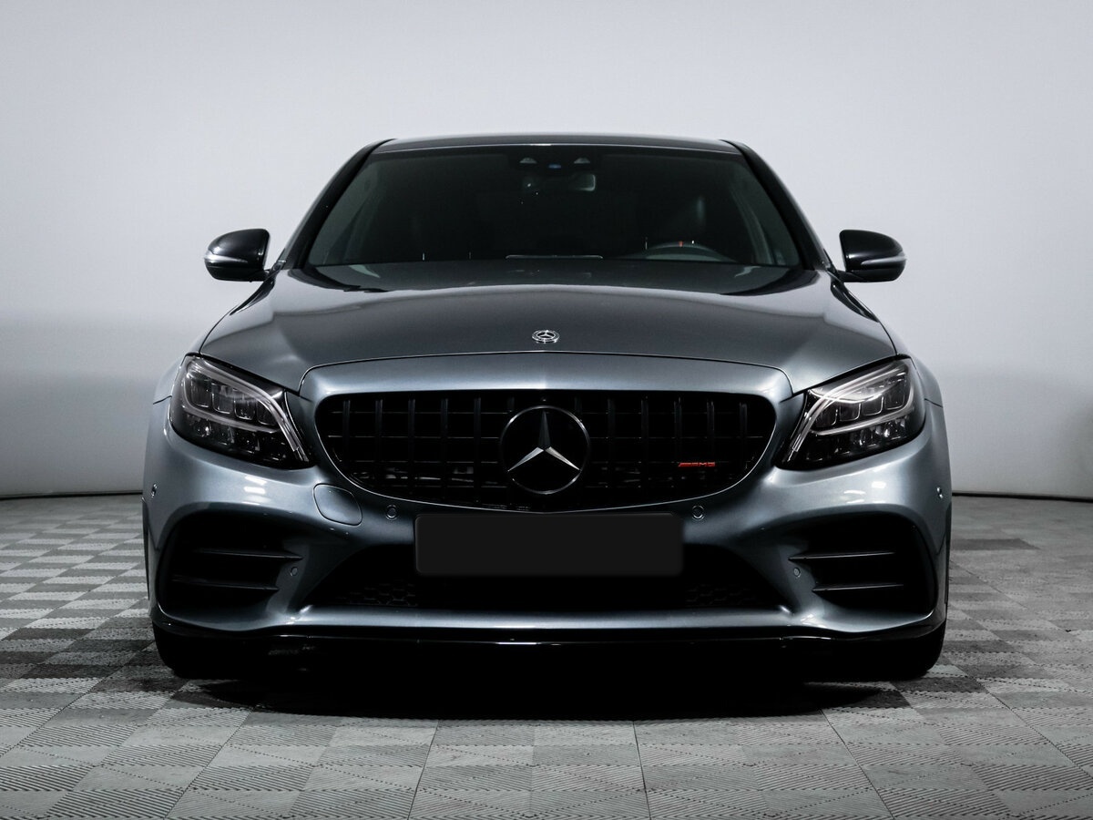 Mercedes-Benz C-Класс AMG с пробегом — 2019 год. Фото: #1