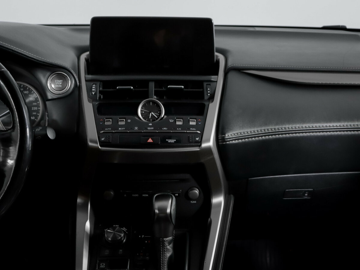 Lexus NX с пробегом — 2017 год. Фото: #10